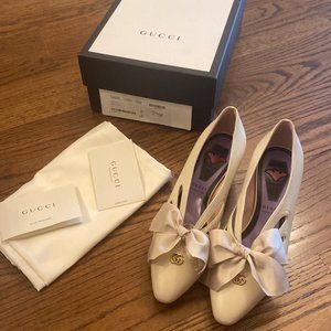 Malaga Kid Bow Berith Low Heel Pumps Vintage White